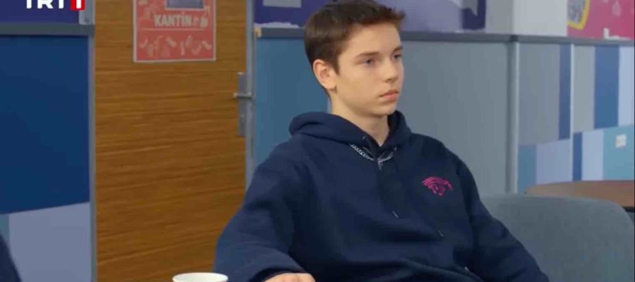 Кодовое имя Ласточка 45 серия турецкий сериал